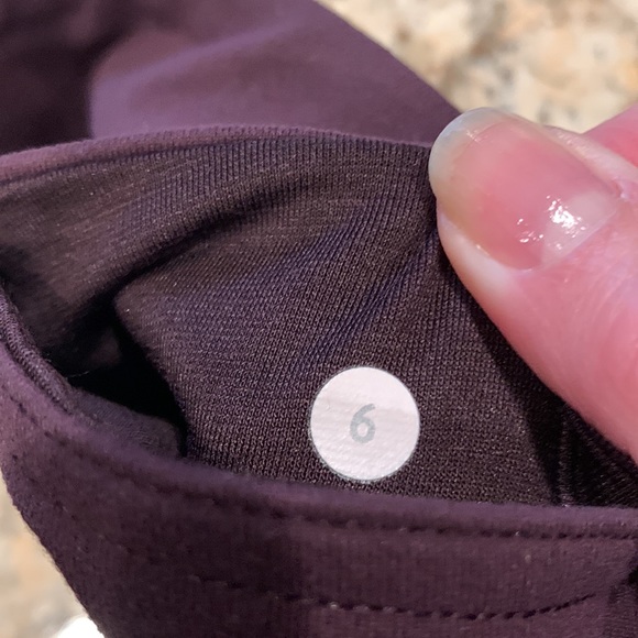 Lululemon cropped legging - Picture 4 of 4